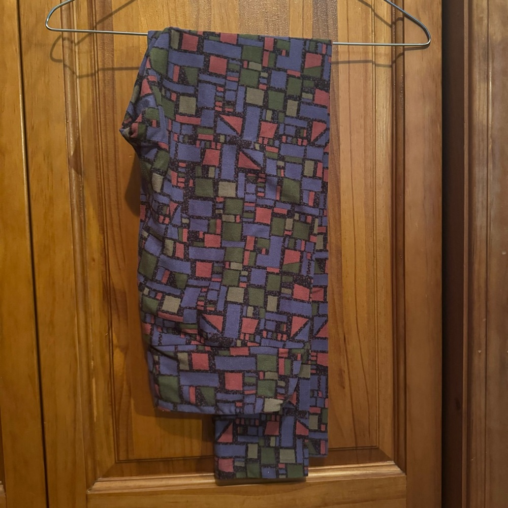 LuLaRoe Colorful Geometric Patterned Leggings
